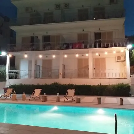 Guest house ψιλή άμμος 4*