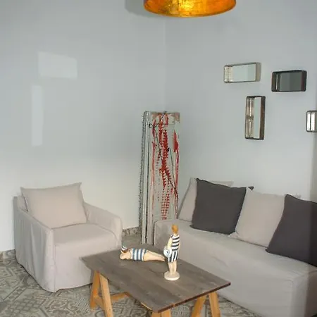 Guest house ψιλή άμμος Tolo
