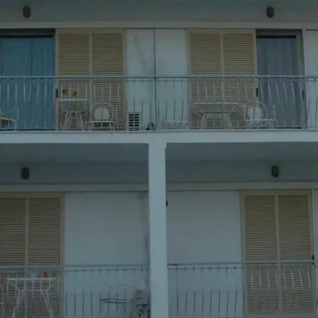 ψιλή άμμος Gæstehus Tolón